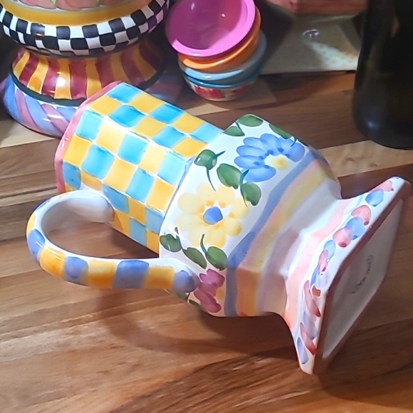 Ceramic Vase - Picture 5 of 12